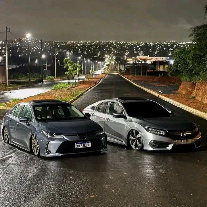 Honda Civic vs Toyota Corolla: Which One Is Better for You in 2025?